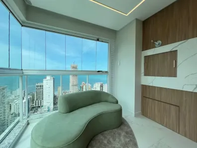 Apartamento com 3 Quartos à venda, 160m² no Meia Praia, Itapema