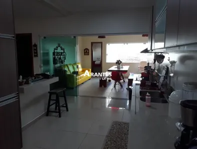 Casa com 3 Quartos à venda, 331m² no Pampulha, Uberlândia