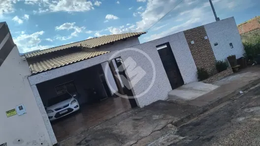 Casa com 2 Quartos à venda, 300m² no Loteamento Residencial Alvino Albino, Catalão