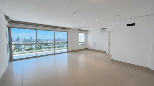 Apartamento com 3 Quartos para alugar, 202m² no Aleixo, Manaus