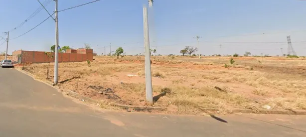 Lote/Terreno à venda, 438m² no Laranjeiras, Uberlândia