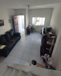 Casa com 2 Quartos à venda, 50m² no Jardim Guayana, Taboão da Serra