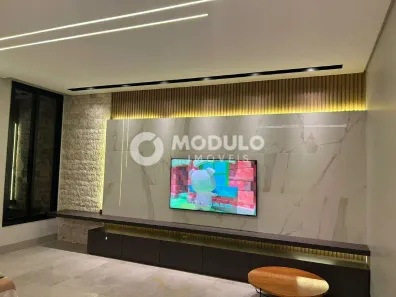Casa com 3 Quartos à venda, 205m² no Luizote de Freitas, Uberlândia