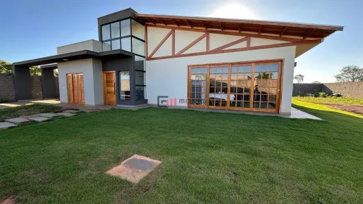 Fazenda/Sítio com 3 Quartos à venda, 1000m² no Recanto Rancho Ringo, Cambé