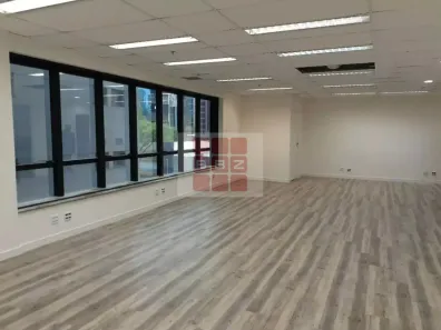 Sala Comercial para alugar, 88m² no Vila Olímpia, São Paulo