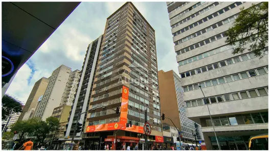 Sala Comercial à venda, 42m² no Centro, Curitiba