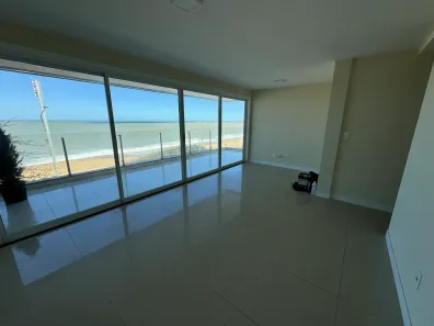 Apartamento com 3 Quartos para alugar, 100m² no Praia Campista, Macaé