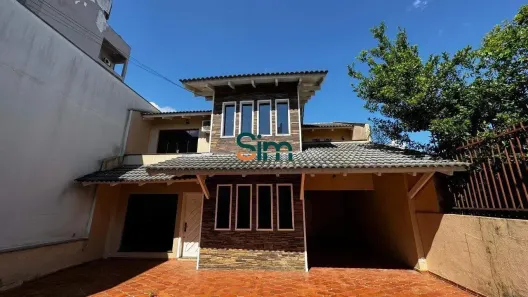 Casa com 3 Quartos para alugar, 336m² no Centro, Chapecó