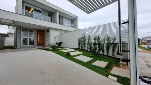 Casa com 3 Quartos à venda, 137m² no Campeche, Florianópolis