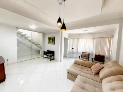 Casa com 5 Quartos à venda, 120m² no Jardim Veneza, Volta Redonda