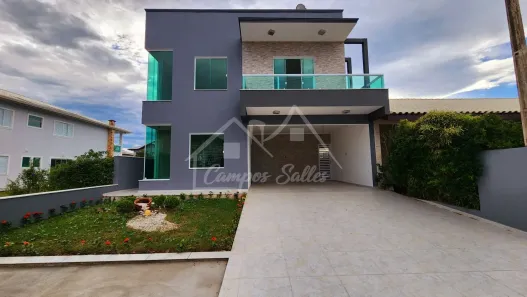 Sobrado com 4 Quartos à venda, 247m² no Jardim Tres Marias, Peruíbe