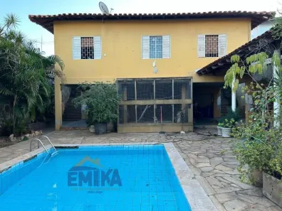 Casa com 3 Quartos à venda, 260m² no Coxipó, Cuiabá