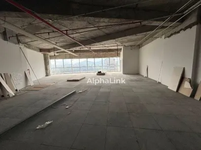Sala Comercial para alugar, 253m² no Green Valley Alphaville, Barueri