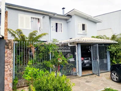 Sobrado com 3 Quartos à venda, 110m² no Centenário, Caxias do Sul