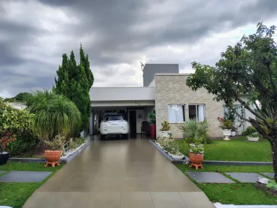Casa de Condomínio com 3 Quartos à venda, 270m² no Condomínio Itirapua, Marialva