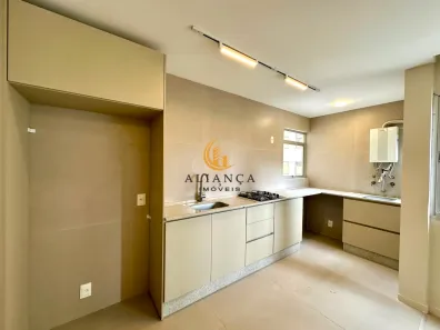 Apartamento com 2 Quartos à venda, 60m² no Centro, Florianópolis