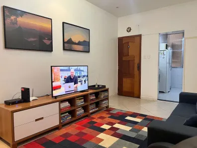 Apartamento com 2 Quartos para alugar, 40m² no Leme, Rio de Janeiro
