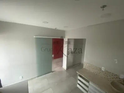 Sala Comercial à venda, 24m² no Centro, São José dos Campos