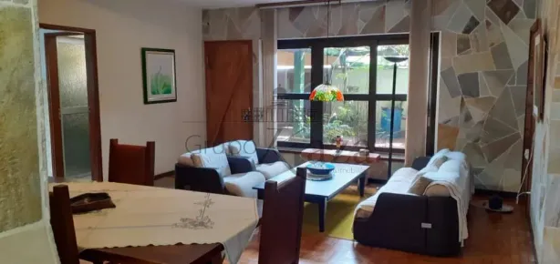 Sobrado com 6 Quartos à venda, 688m² no Centro, Jacareí