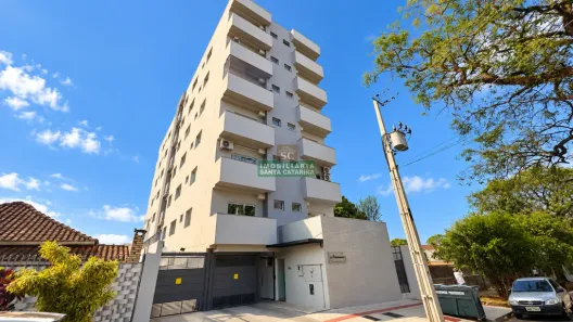 Apartamento com 2 Quartos para alugar, 60m² no Zona 07, Maringá