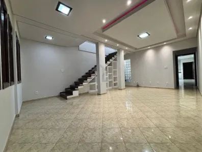 Sobrado com 3 Quartos à venda, 207m² no Conjunto Habitacional Brás Cubas, Mogi das Cruzes
