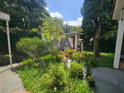 Casa com 4 Quartos à venda, 360m² no Parque Continental, São Paulo