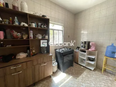 Casa com 2 Quartos à venda, 200m² no Cintra, Montes Claros