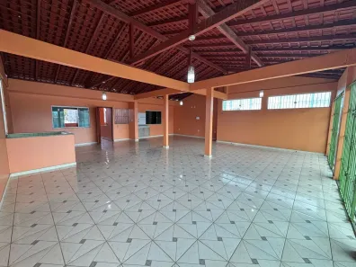 com 4 Quartos para venda ou aluguel, 350m² no Cidade Nova, Ananindeua