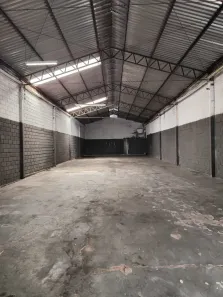 Galpão/Depósito/Armazém para alugar, 350m² no Jardim Planalto, Goiânia