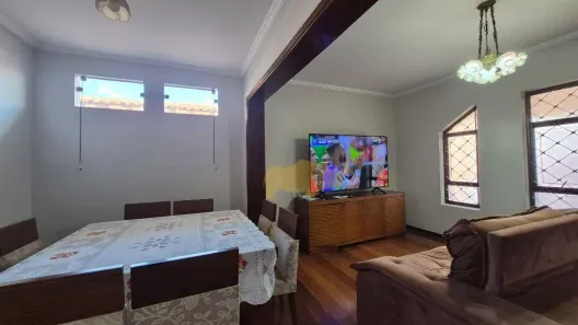 Casa com 3 Quartos à venda, 250m² no Jardim Portugal, Rio Claro