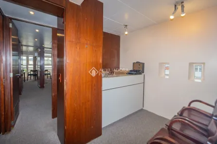 Sala Comercial para alugar, 59m² no Azenha, Porto Alegre