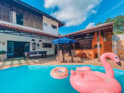 Casa de Condomínio com 3 Quartos à venda, 380m² no Ariribá, Balneário Camboriú