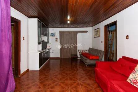 Casa com 2 Quartos à venda, 200m² no Olaria, Canoas