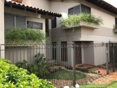Sobrado com 5 Quartos à venda, 332m² no Santa Fé, Campo Grande