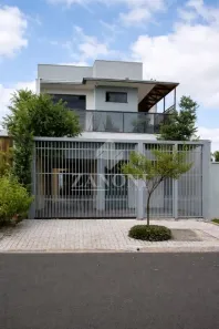 Sobrado com 3 Quartos à venda, 210m² no Jardim Novo Oásis, Maringá