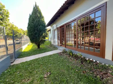 Casa com 3 Quartos à venda, 129m² no Universitário, Santa Cruz do Sul