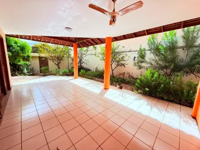 Imóvel Comercial com 5 Quartos para alugar, 400m² no Fátima, Teresina