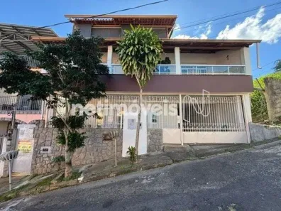 Casa com 3 Quartos à venda, 200m² no Santo Antônio, Juiz de Fora
