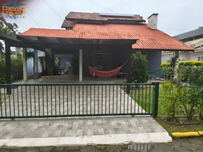 Casa com 4 Quartos à venda, 228m² no Cachoeira do Bom Jesus, Florianópolis