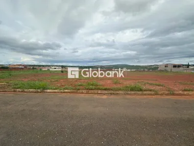 Lote/Terreno à venda, 239m² no Novo Delfino, Montes Claros