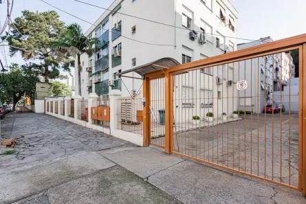 Apartamento com 2 Quartos à venda, 56m² no Passo da Areia, Porto Alegre