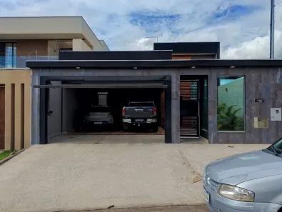 Casa com 4 Quartos à venda, 300m² no Setor Tradicional, Brasília