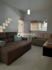 Casa com 3 Quartos à venda, 180m² no Granada, Uberlândia