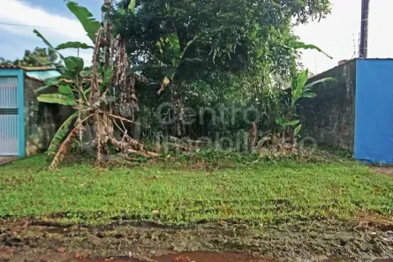 Lote/Terreno à venda, 255m² no Jardim Marcia, Peruíbe