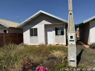 Casa de Condomínio com 2 Quartos à venda, 45m² no Jardim Maria Luiza I, Tabatinga