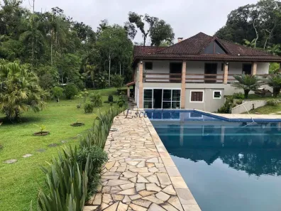 Fazenda/Sítio com 6 Quartos à venda, 570m² no Santa Rita do Ribeira, Miracatu