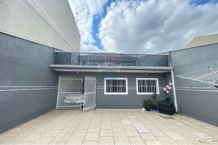 Sobrado com 3 Quartos à venda, 130m² no Sítio Cercado, Curitiba