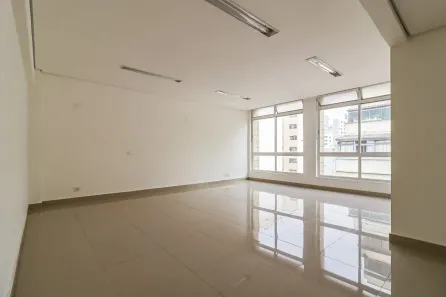 Ponto Comercial para alugar, 39m² no Liberdade, São Paulo