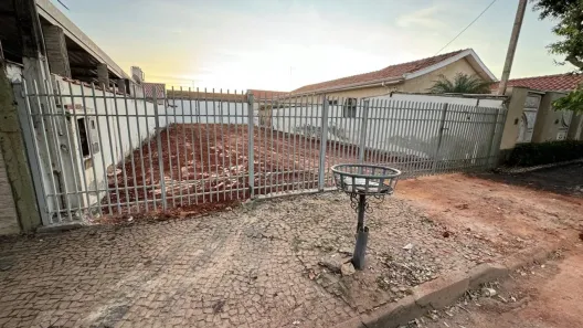 Lote/Terreno à venda, 299m² no Vila Molon, Americana