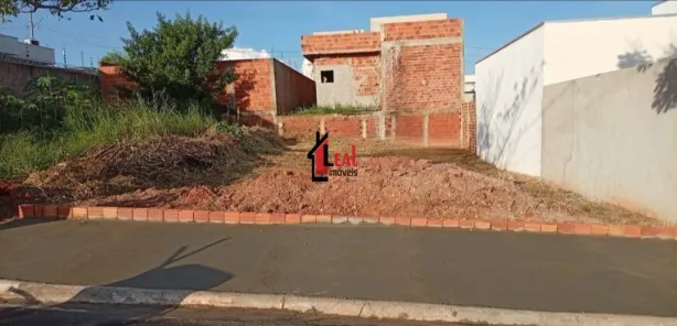 Lote/Terreno à venda, 171m² no Jardim Bem Viver, Álvares Machado